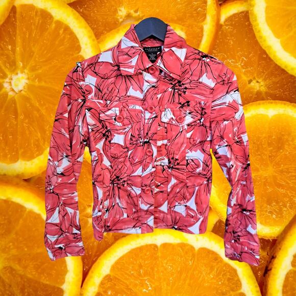 Rafaella Petites White with Red‎ Flowers Button Up Fitted Blouse Size Small - Picture 2 of 7